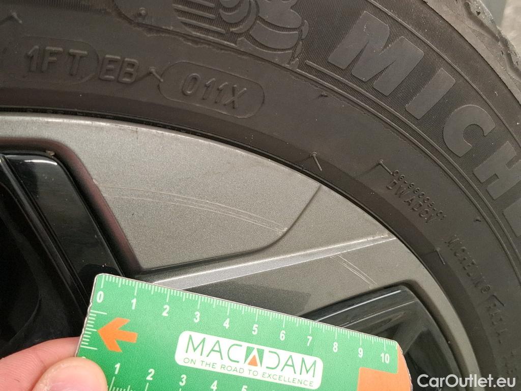  Citroen  C4  Berline Feel Pack 1.2 PureTech 130CV BVA8 6E #29