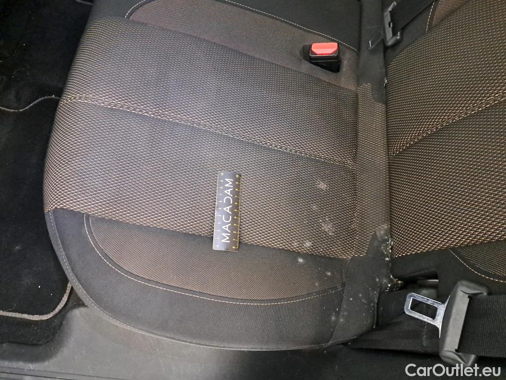  DS  DS7 7 Crossback Business 2.0 BlueHDi 180CV BVA8 E6d #27