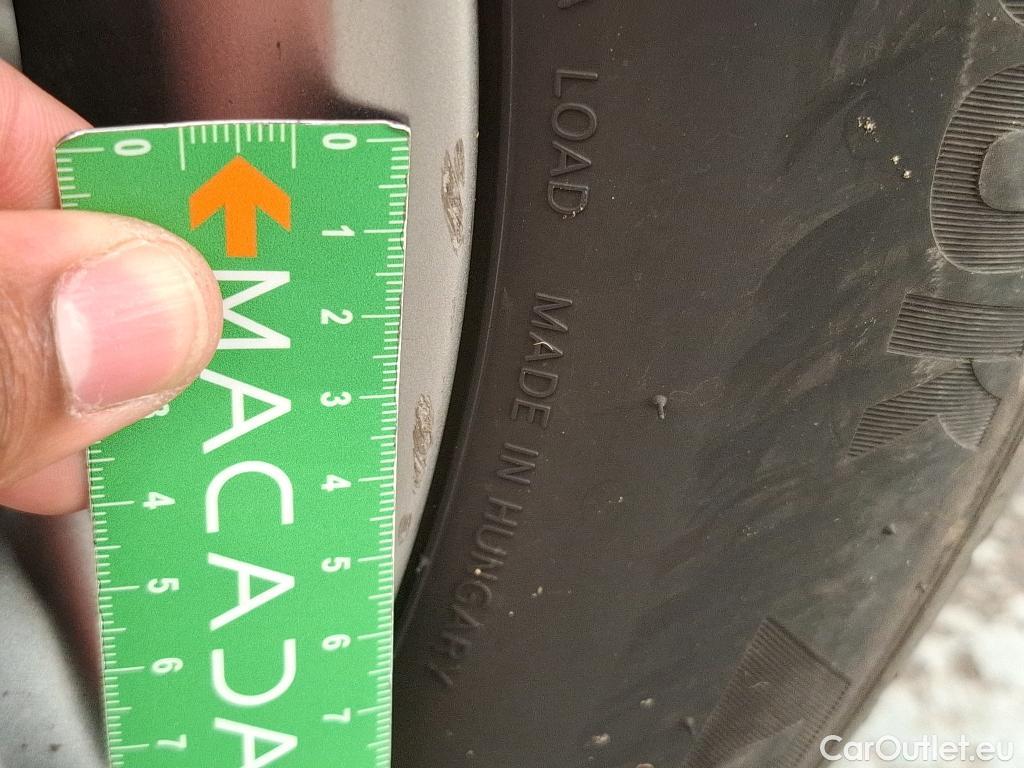  Hyundai  Konna HYUNDAI Kona / 2020 / 5P / SUV 1.0 T-GDI 120 MHEV 48V BUSINESS #50