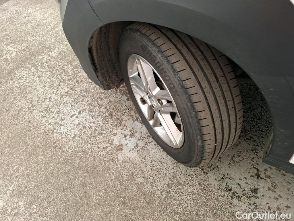  Hyundai  Konna HYUNDAI Kona / 2020 / 5P / SUV 1.0 T-GDI 120 MHEV 48V BUSINESS #30