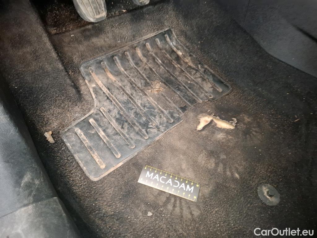  Citroen  C4  Berline Feel 1.5 BlueHDI 110CV BVM6 E6d #1