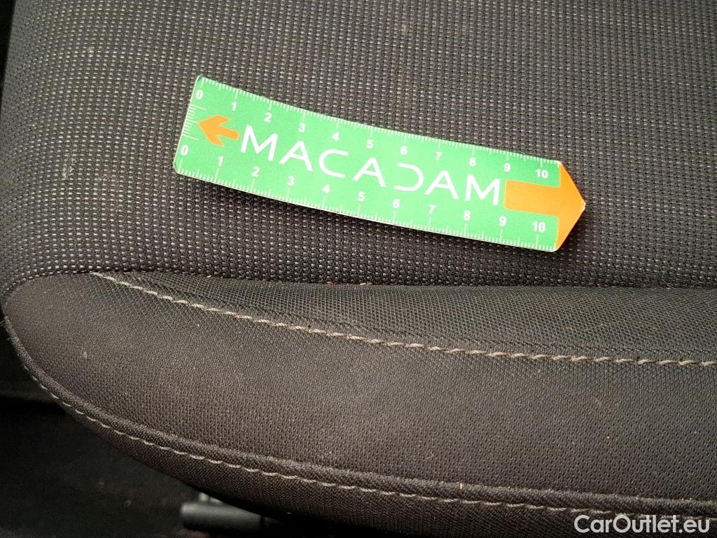  Hyundai  Konna HYUNDAI Kona / 2020 / 5P / SUV 1.0 T-GDI 120 MHEV 48V BUSINESS #81