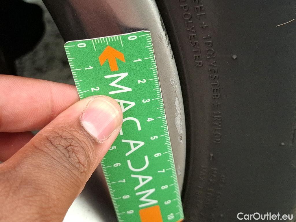  Hyundai  Konna HYUNDAI Kona / 2020 / 5P / SUV 1.0 T-GDI 120 MHEV 48V BUSINESS #39