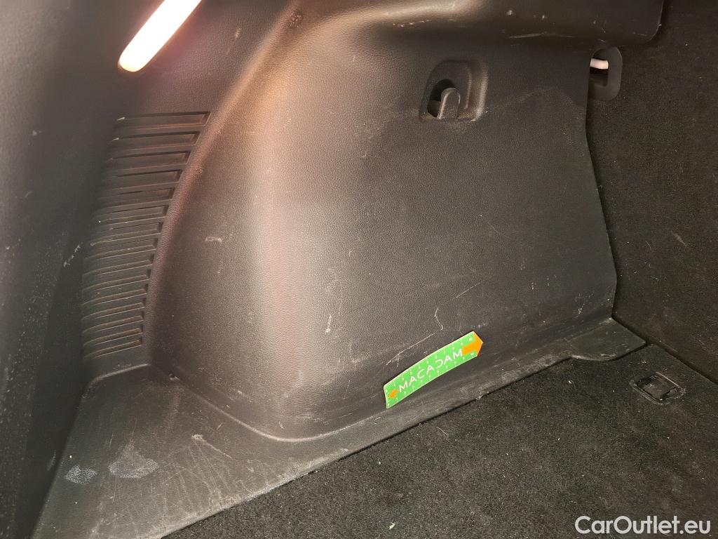  Hyundai  Konna HYUNDAI Kona / 2020 / 5P / SUV 1.0 T-GDI 120 MHEV 48V BUSINESS #8