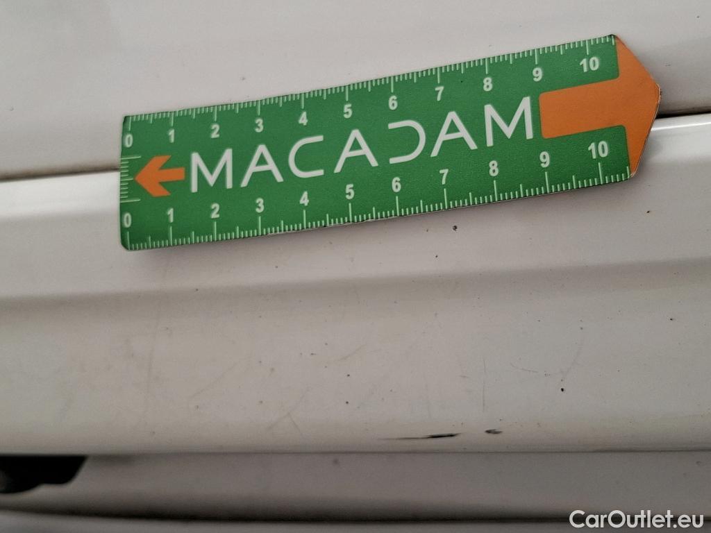  Hyundai  Konna HYUNDAI Kona / 2020 / 5P / SUV 1.0 T-GDI 120 MHEV 48V BUSINESS #100