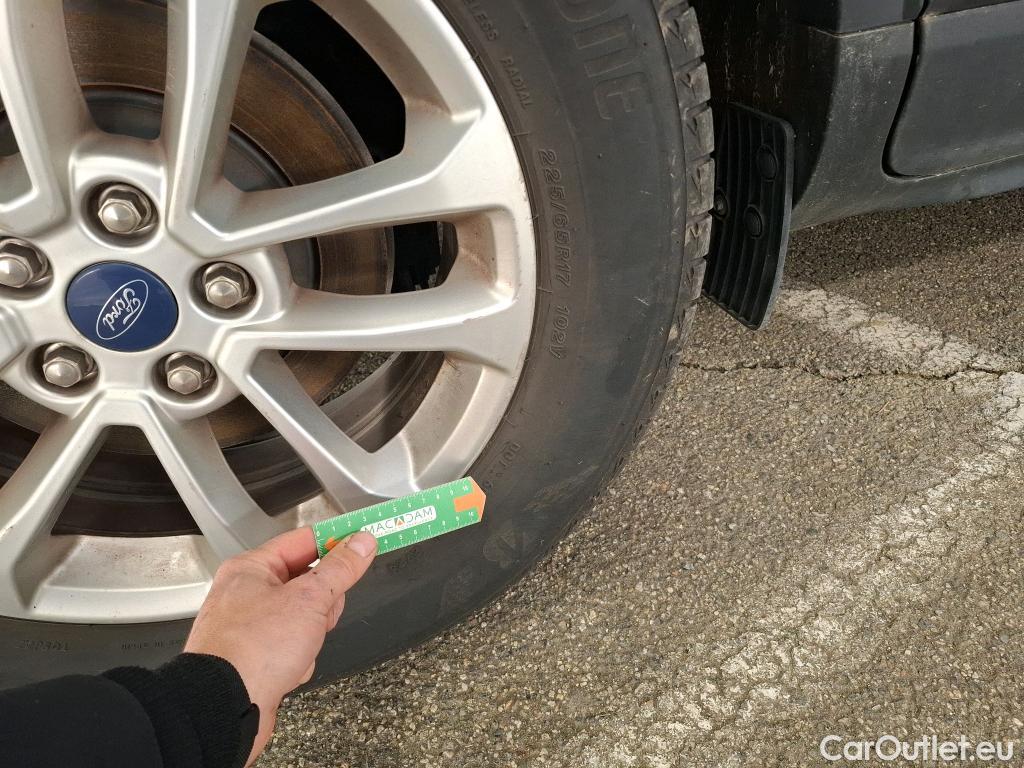  Ford  Kuga  Titanium Hybrid 2.5 190CV BVA6 E6dT #4