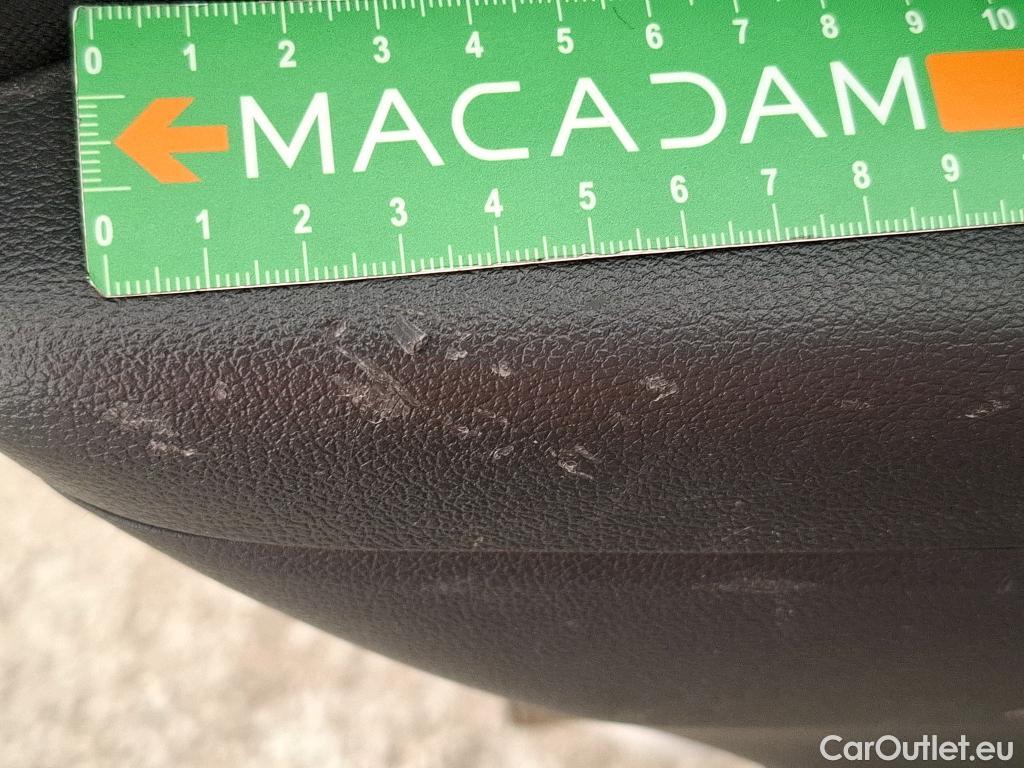  Hyundai  Konna HYUNDAI Kona / 2020 / 5P / SUV 1.0 T-GDI 120 MHEV 48V BUSINESS #57