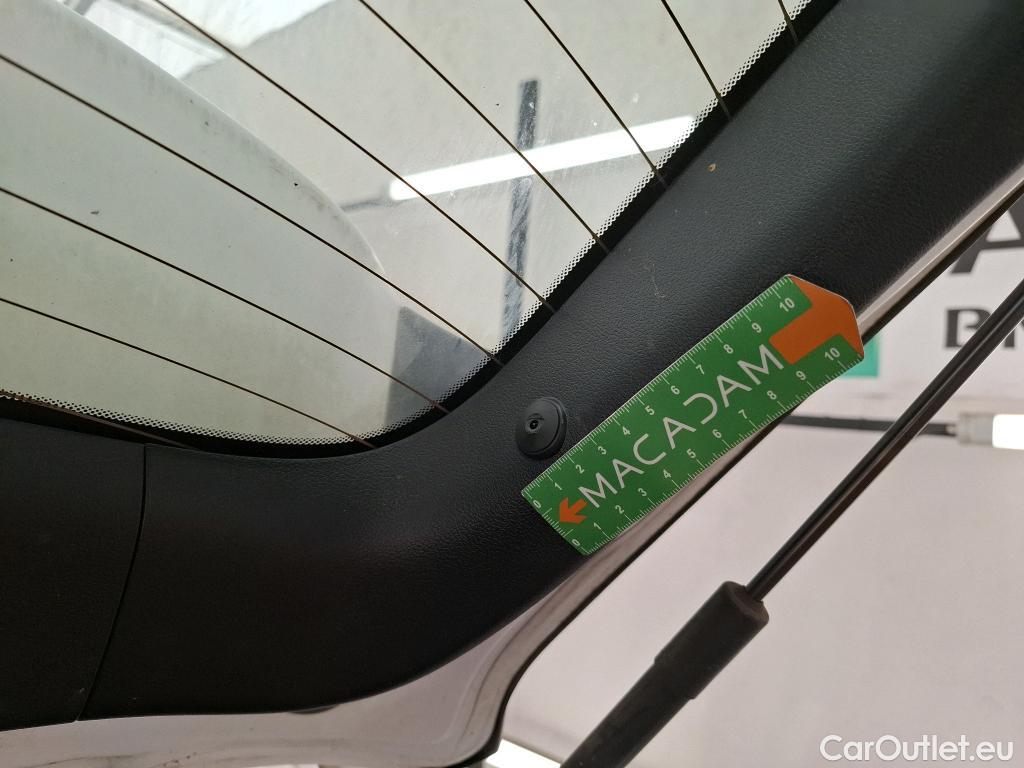  Hyundai  Konna HYUNDAI Kona / 2020 / 5P / SUV 1.0 T-GDI 120 MHEV 48V BUSINESS #95