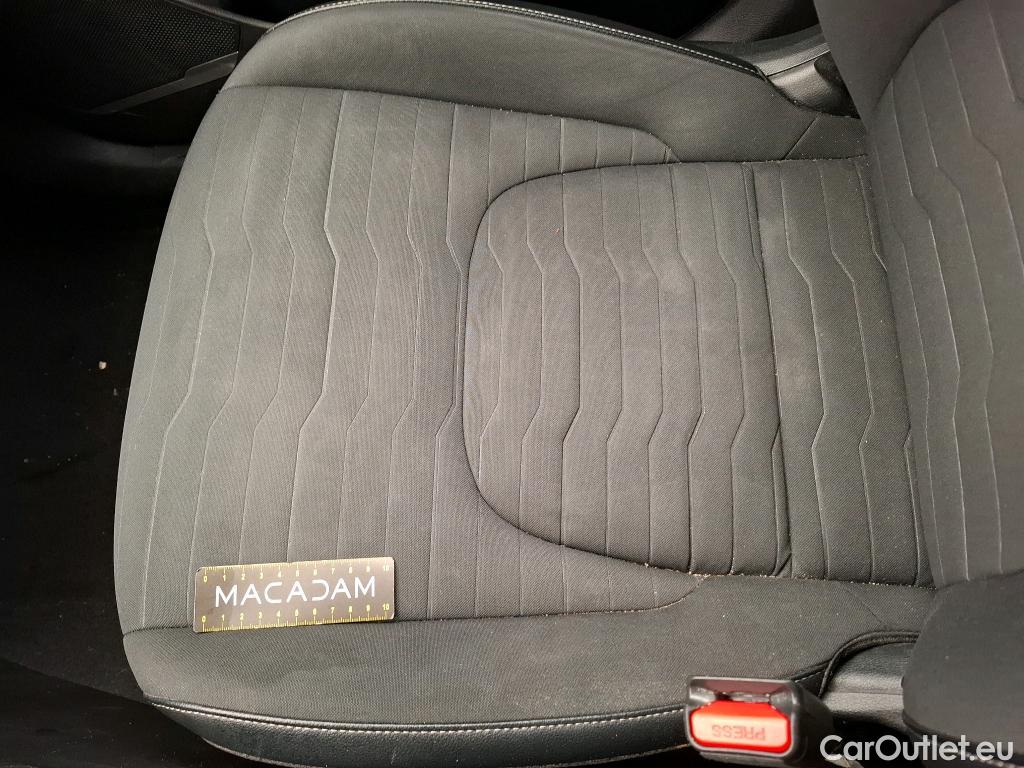  KIA  Sportage KIA  / 2021 / 5P / SUV 1.6 T-GDI 150 MHEV DCT7 DESIGN #21