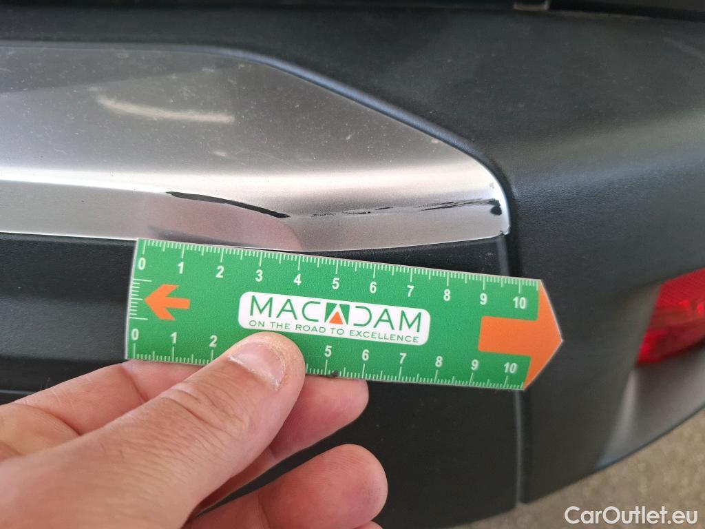  Peugeot  2008 PEUGEOT  / 2019 / 5P / Crossover PureTech 130 S&S EAT8 GT PACK #16