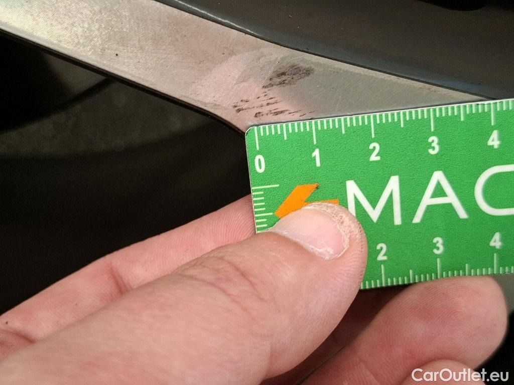  Peugeot  2008  Allure Pack 1.5 HDi 130CV BVA8 E6d #38