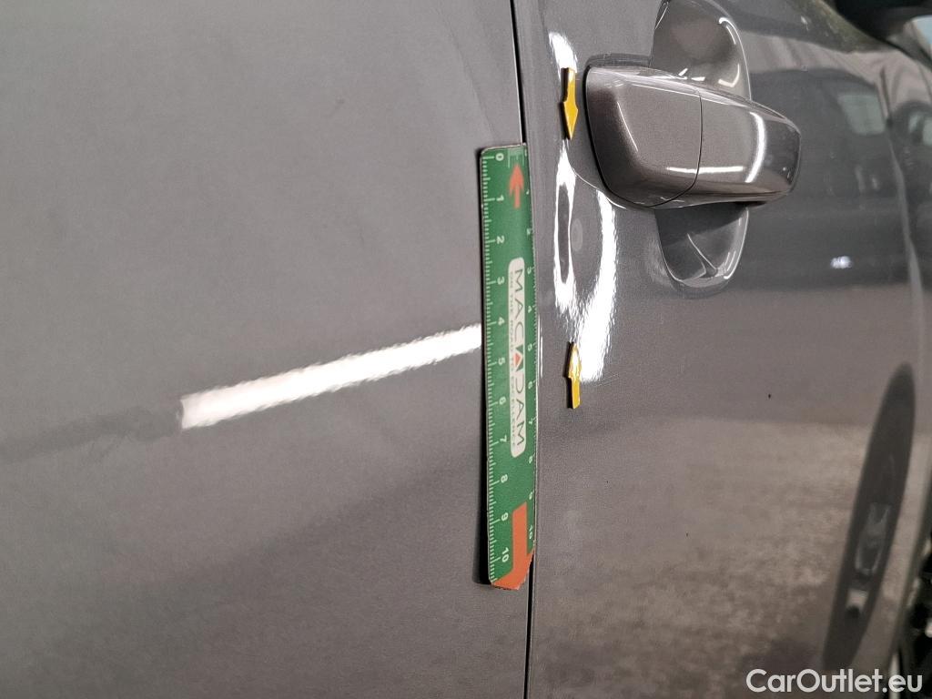  Peugeot  2008  Allure Business 1.5 HDi 130CV BVA8 E6d #2