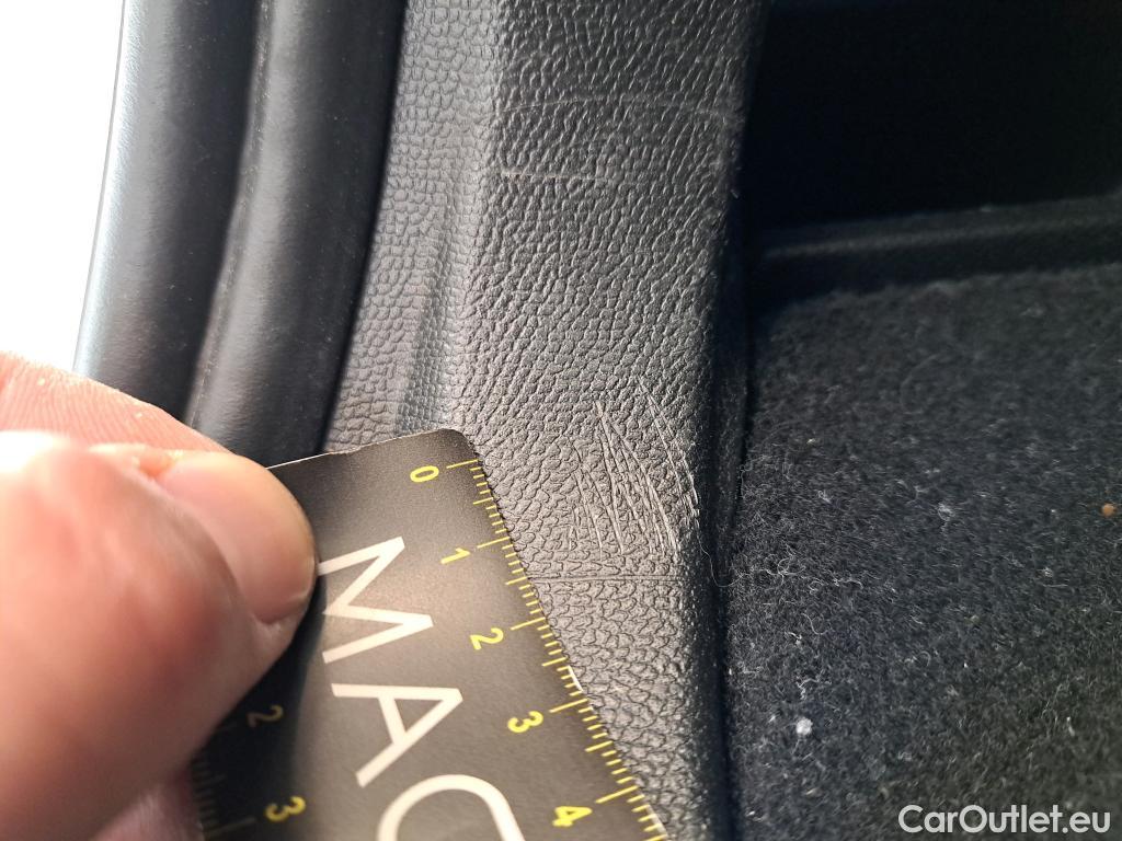  Peugeot  2008  Allure Pack 1.5 HDi 110CV BVM6 E6d #5