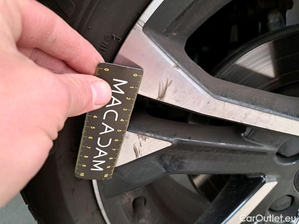  Peugeot  2008  Allure Pack 1.5 HDi 110CV BVM6 E6d #18