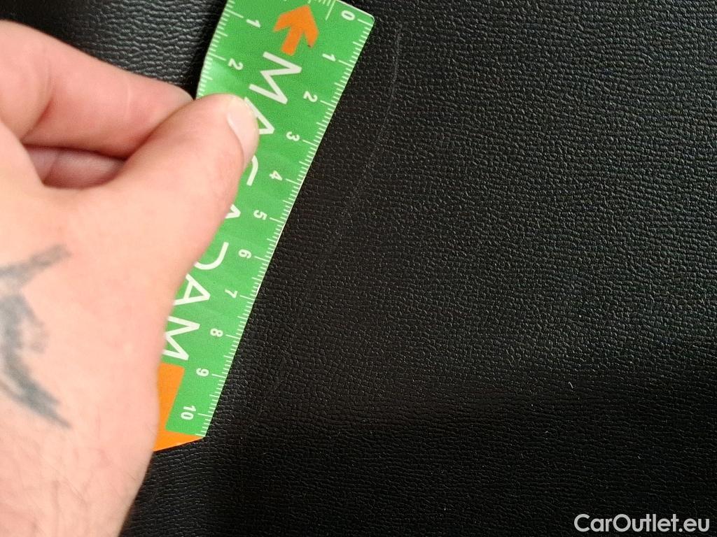  Peugeot  2008  Allure Pack 1.5 HDi 130CV BVA8 E6d #17