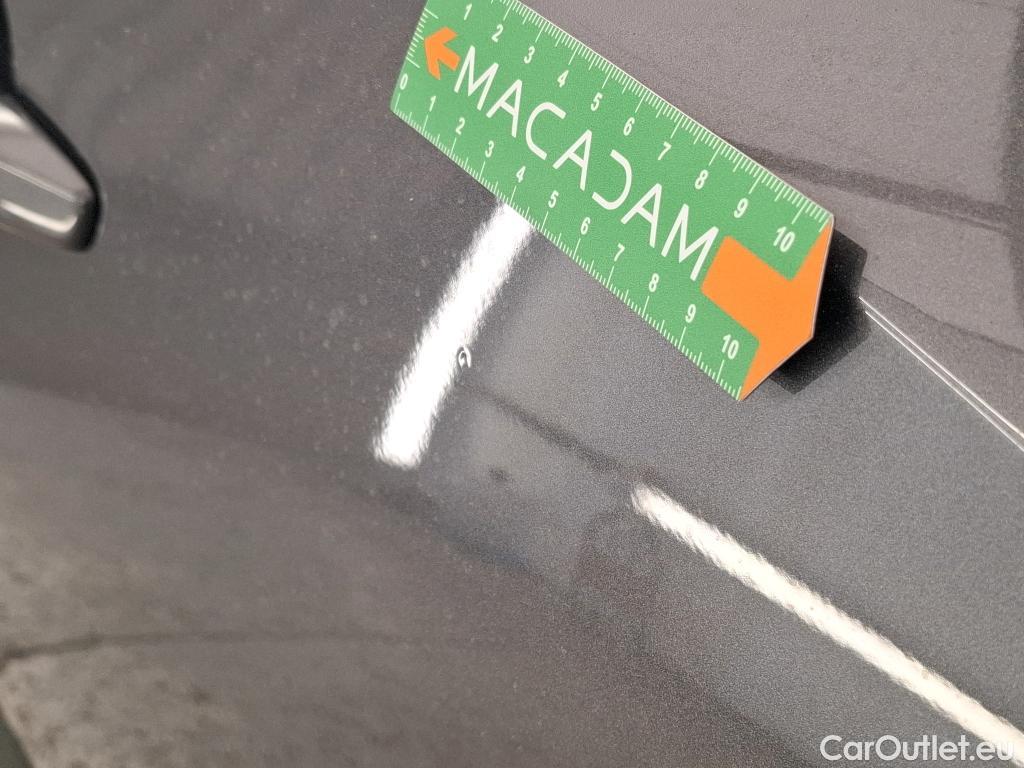  Peugeot  2008  Allure 1.5 HDi 130CV BVA8 E6d #18