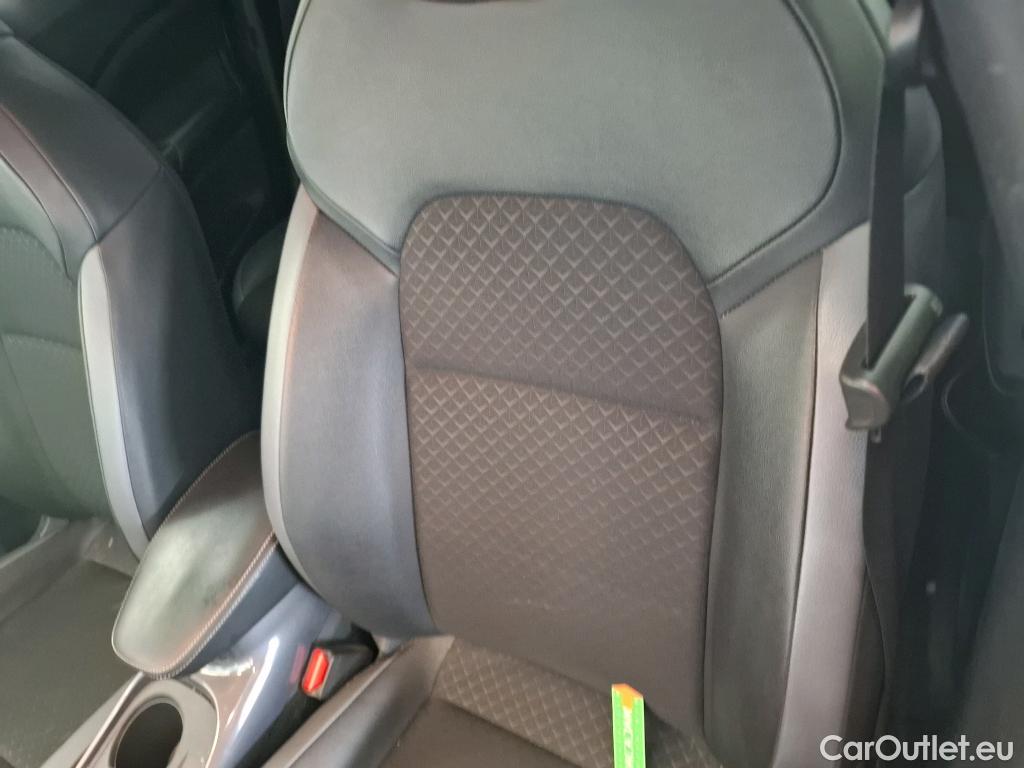  Nissan  Juke NISSAN  / 2019 / 5P / Crossover DIG-T 114 DCT N-Connecta #19