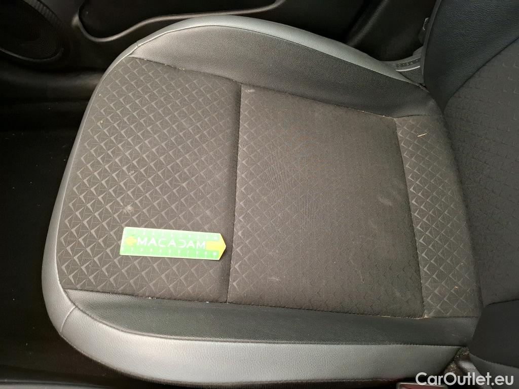  Nissan  Juke NISSAN  / 2019 / 5P / Crossover DIG-T 114 DCT N-Connecta #17