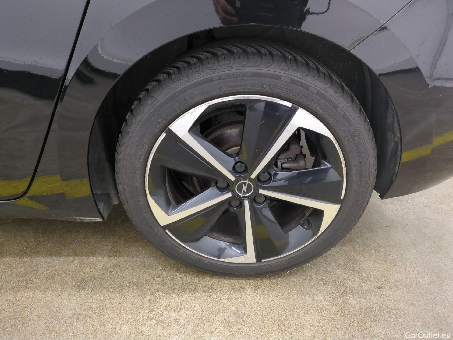  Opel  Astra  Berline 5-pt. Elegance Business 1.5 130CV BVA8 6E #16