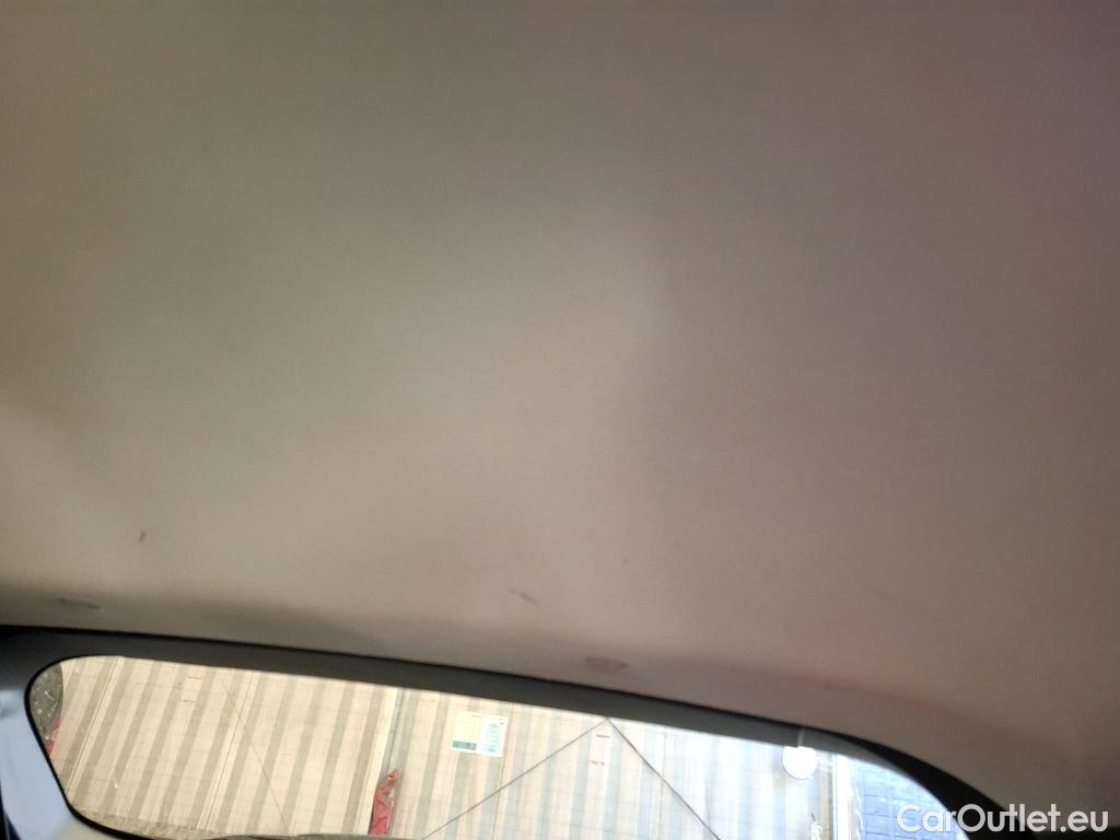  Peugeot  2008  Allure 1.5 HDi 130CV BVA8 E6d #44