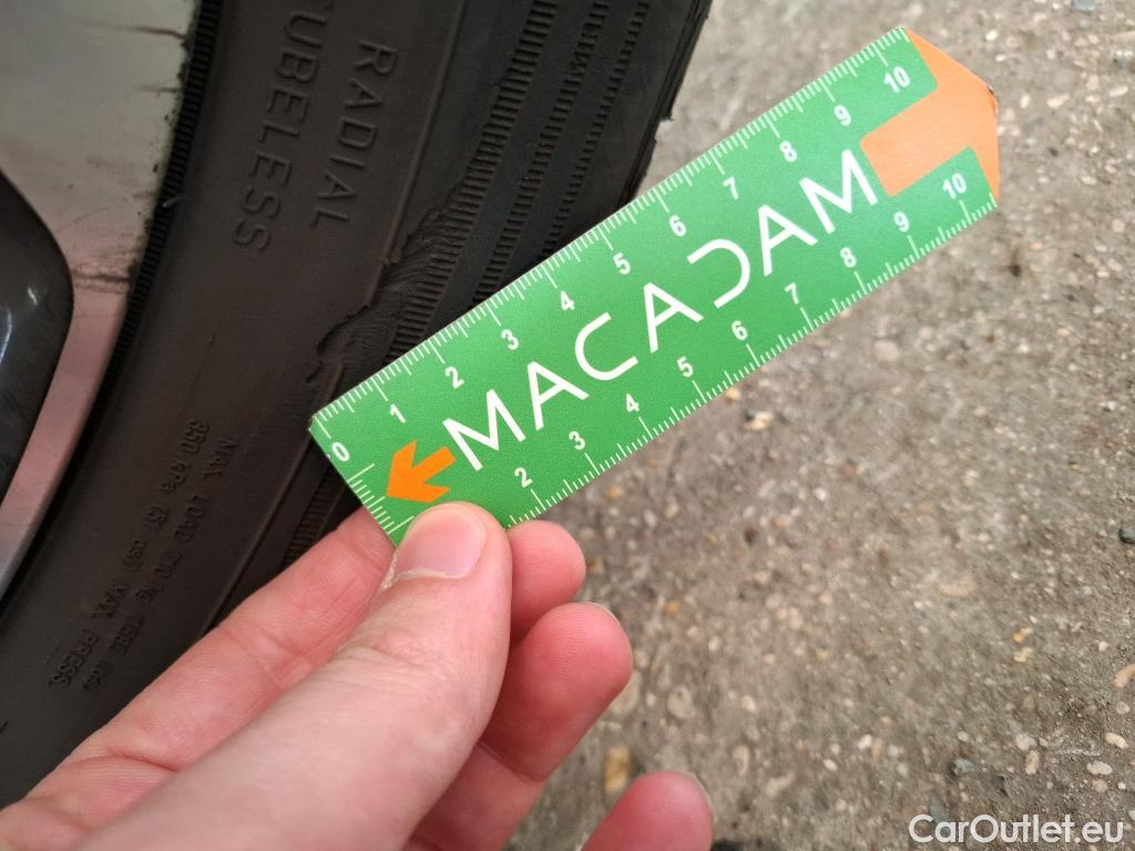  Nissan  Juke NISSAN  / 2019 / 5P / Crossover DIG-T 114 DCT N-Connecta #7