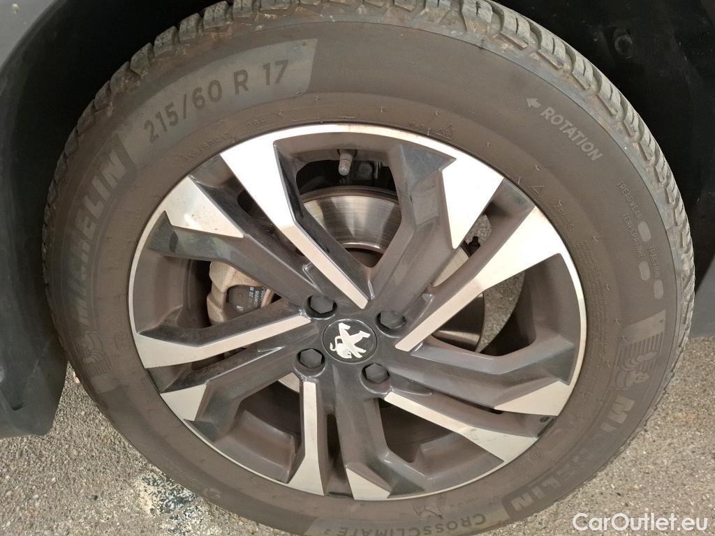  Peugeot  2008  Allure Pack 1.5 HDi 130CV BVA8 E6d #9