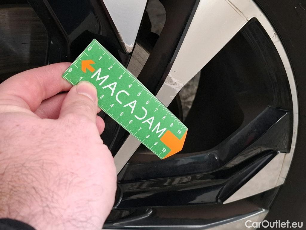  Peugeot  2008  Allure 1.5 HDi 130CV BVA8 E6d #29