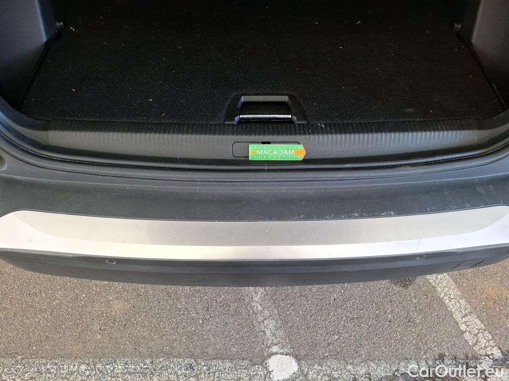  Peugeot  2008  Allure Pack 1.5 HDi 130CV BVA8 E6d #50
