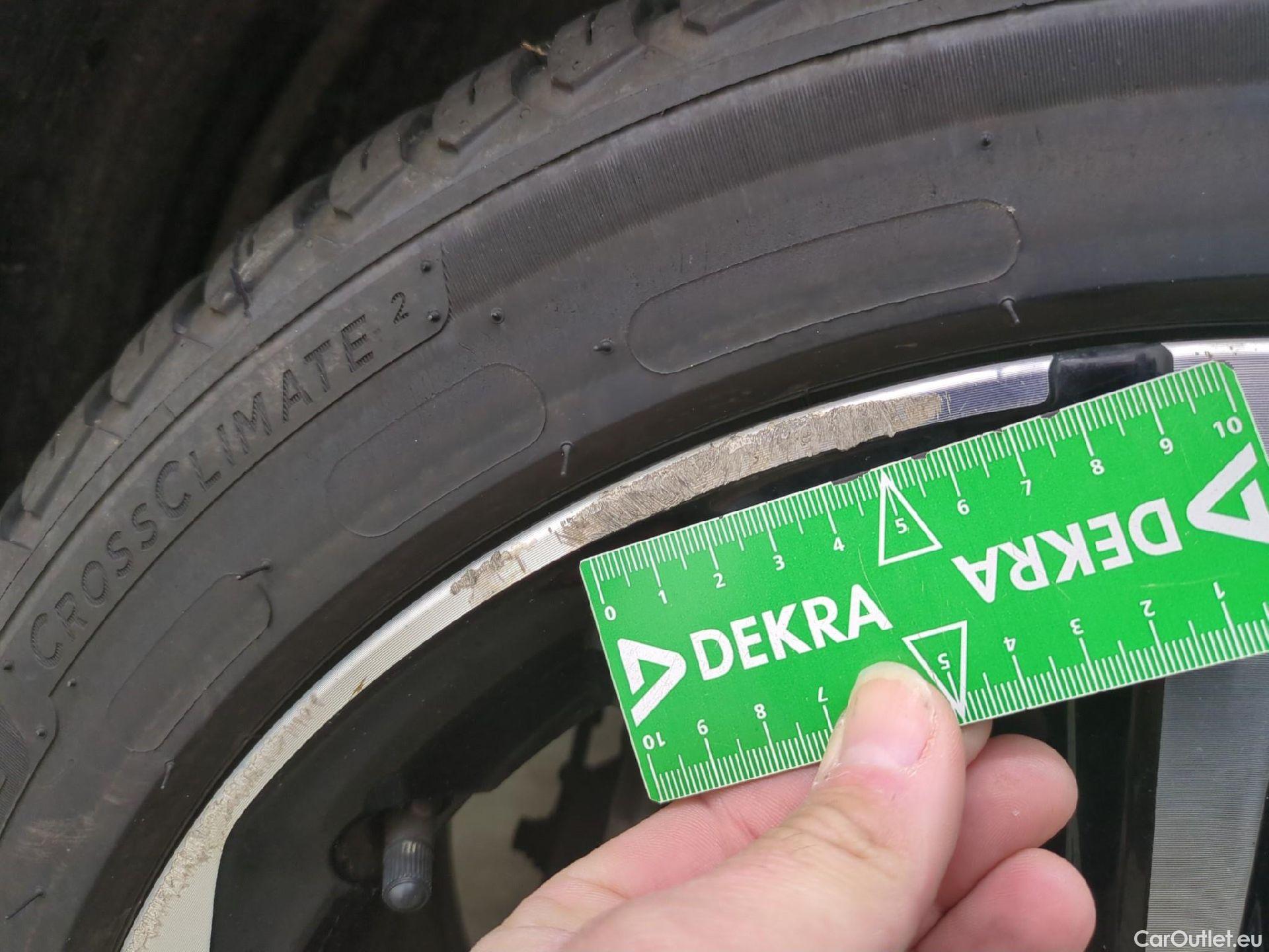  Opel  Astra  Berline 5-pt. Elegance Business 1.5 130CV BVA8 6E #19