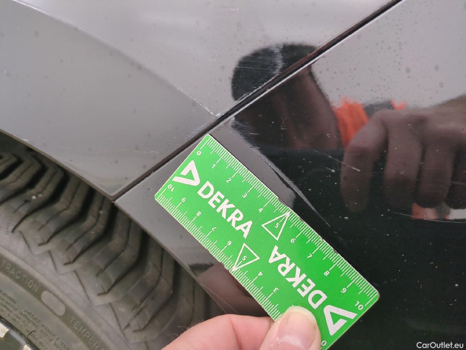  Opel  Astra  Berline 5-pt. Elegance Business 1.5 130CV BVA8 6E #40