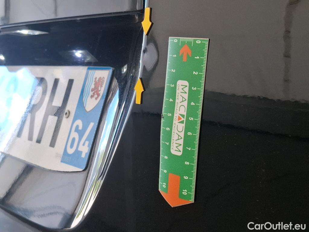  Peugeot  2008 PEUGEOT  / 2019 / 5P / Crossover PureTech 130 S&S EAT8 GT PACK #25