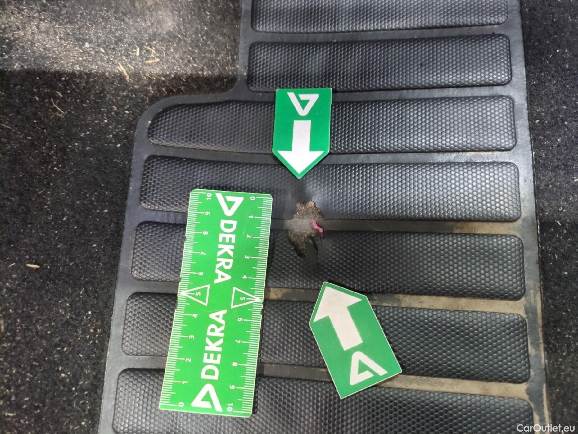  Opel  Astra  Berline 5-pt. Elegance Business 1.5 130CV BVA8 6E #9