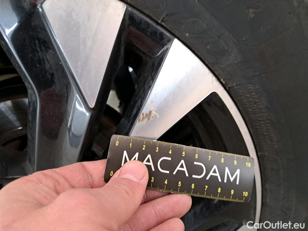  Peugeot  2008  Allure Pack 1.5 HDi 110CV BVM6 E6d #16