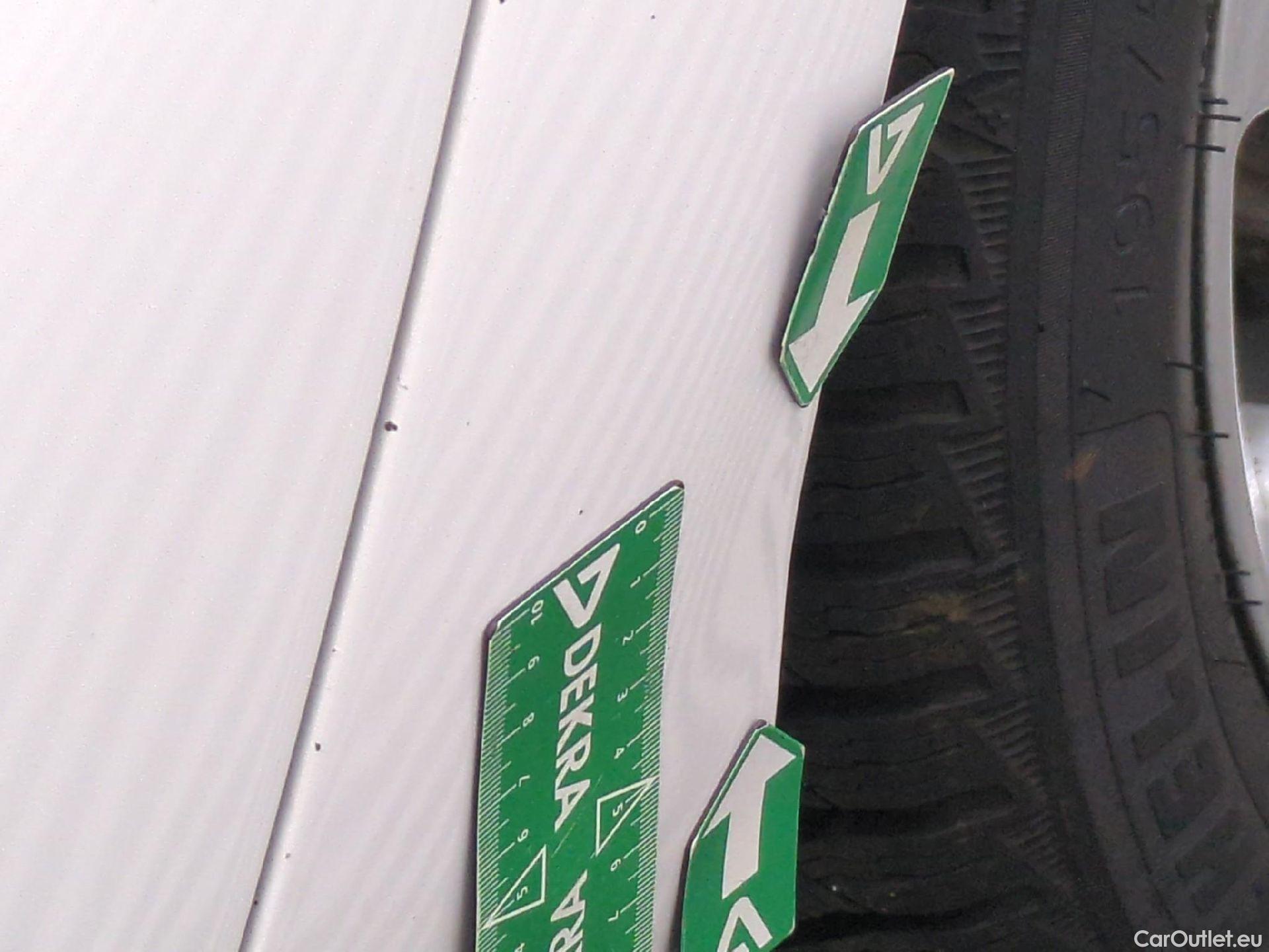  Opel  Corsa  F Edition Business 1.5 100CV BVM6 E6d #37