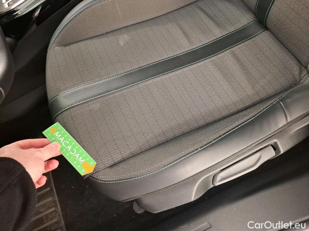  Peugeot  2008  Allure 1.5 HDi 130CV BVA8 E6d #41