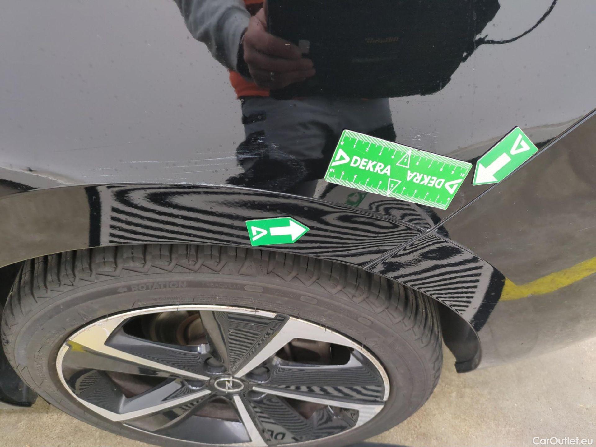  Opel  Astra  Berline 5-pt. Elegance Business 1.5 130CV BVA8 6E #37