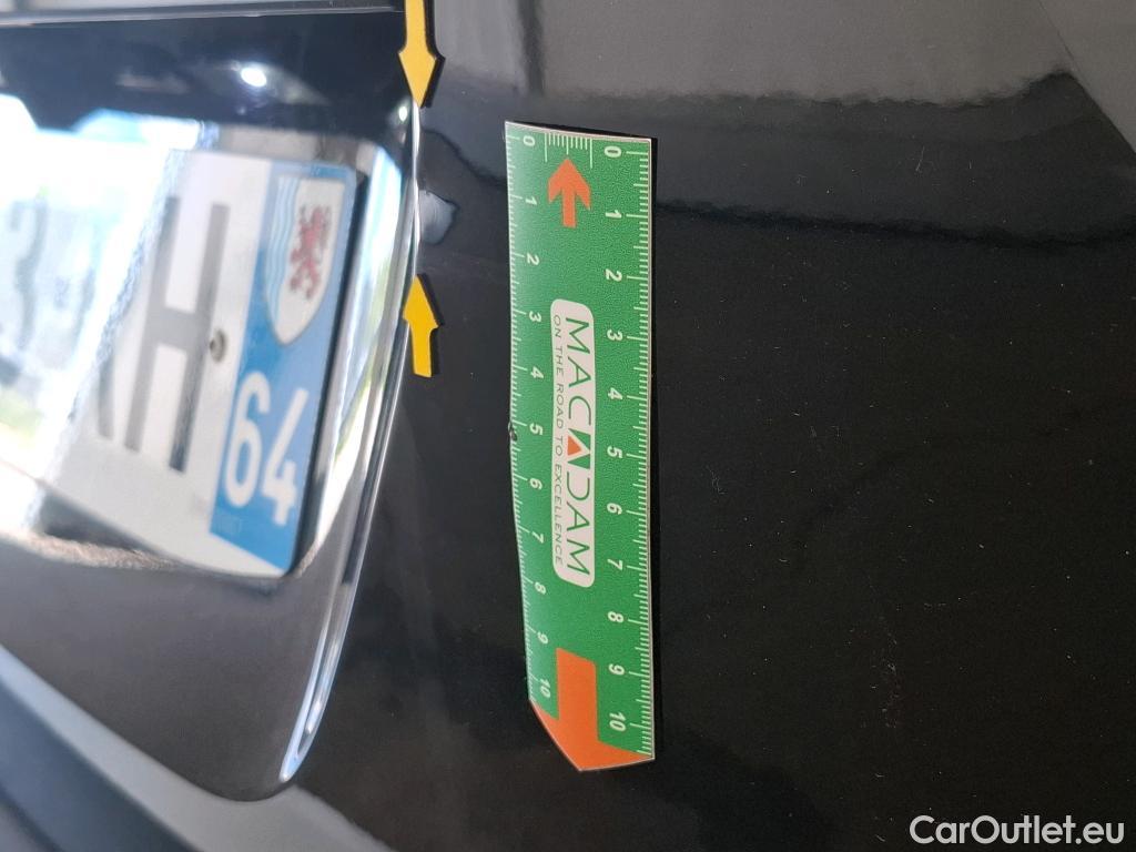  Peugeot  2008 PEUGEOT  / 2019 / 5P / Crossover PureTech 130 S&S EAT8 GT PACK #24