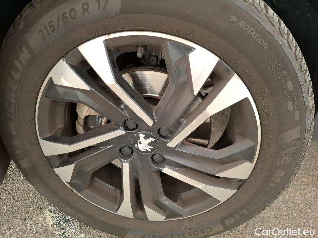  Peugeot  2008  Allure Pack 1.5 HDi 130CV BVA8 E6d #35