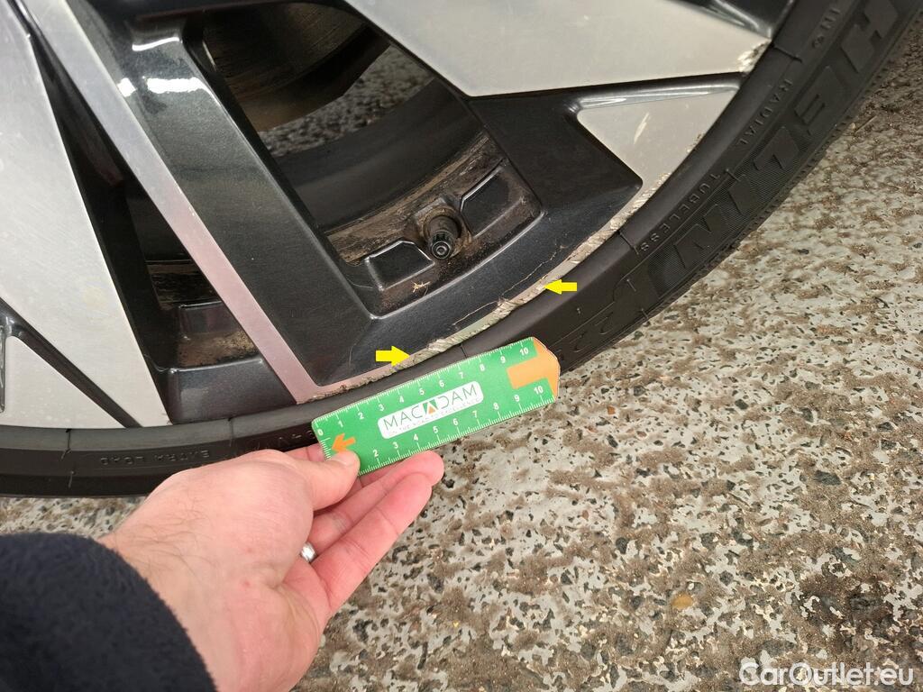  Peugeot  308 PEUGEOT  SW / 2021 / 5P / Break PureTech 130 S&S EAT 8 ALLURE #6