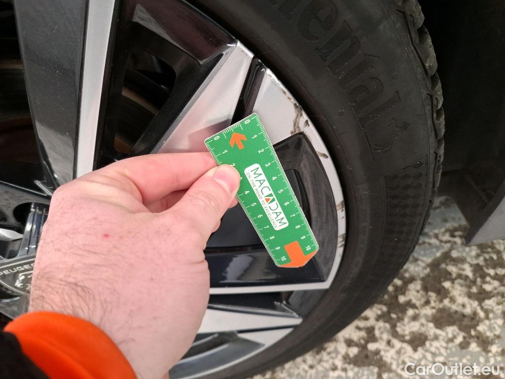  Peugeot  308  Allure 1.2 PureTech 130CV BVA8 E6d #24