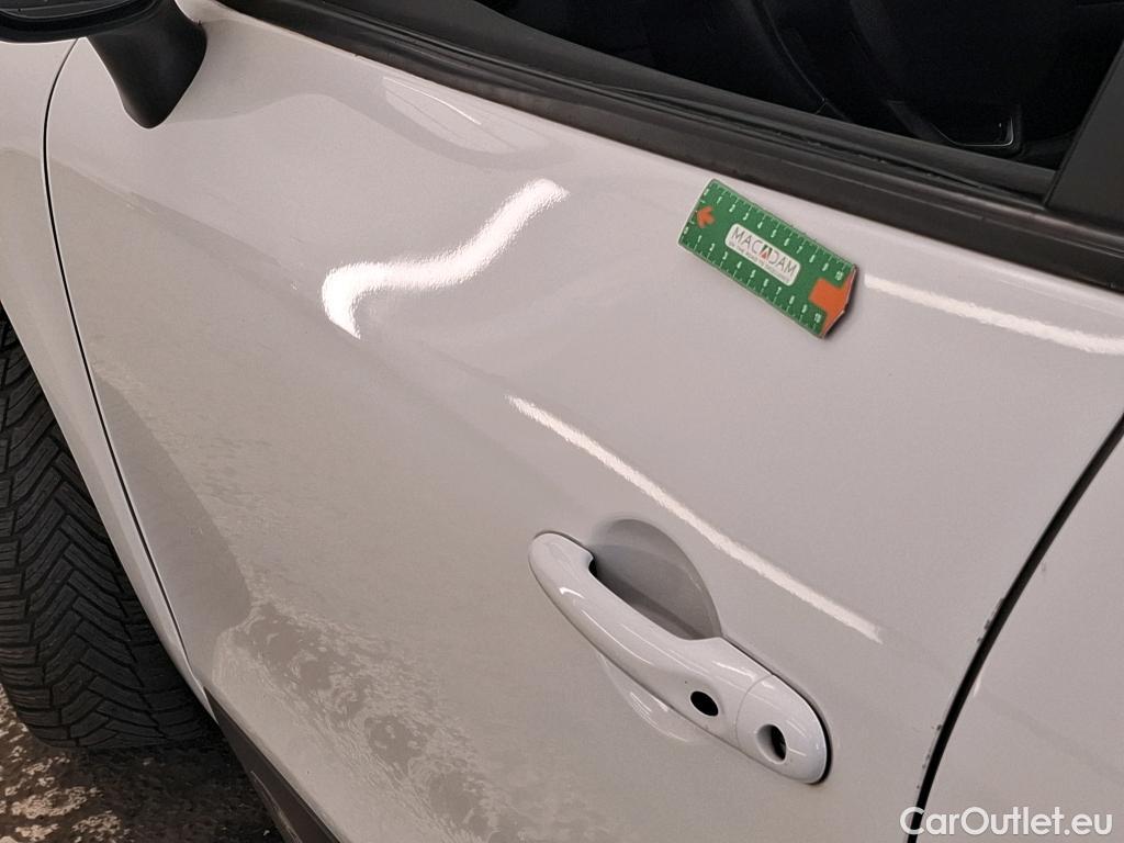  Renault  Clio  IV Business 0.9 TCe 90CV BVM5 E6 #17