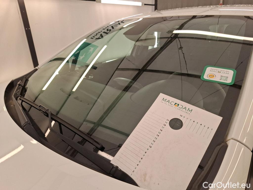  Renault  Clio  IV Business 0.9 TCe 90CV BVM5 E6 #1