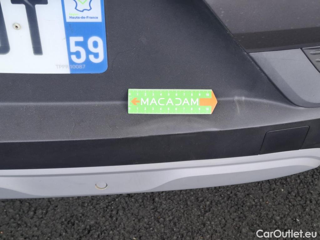  Renault  Captur RENAULT  / 2019 / 5P / SUV Business TCe 100 GPL -21 #1