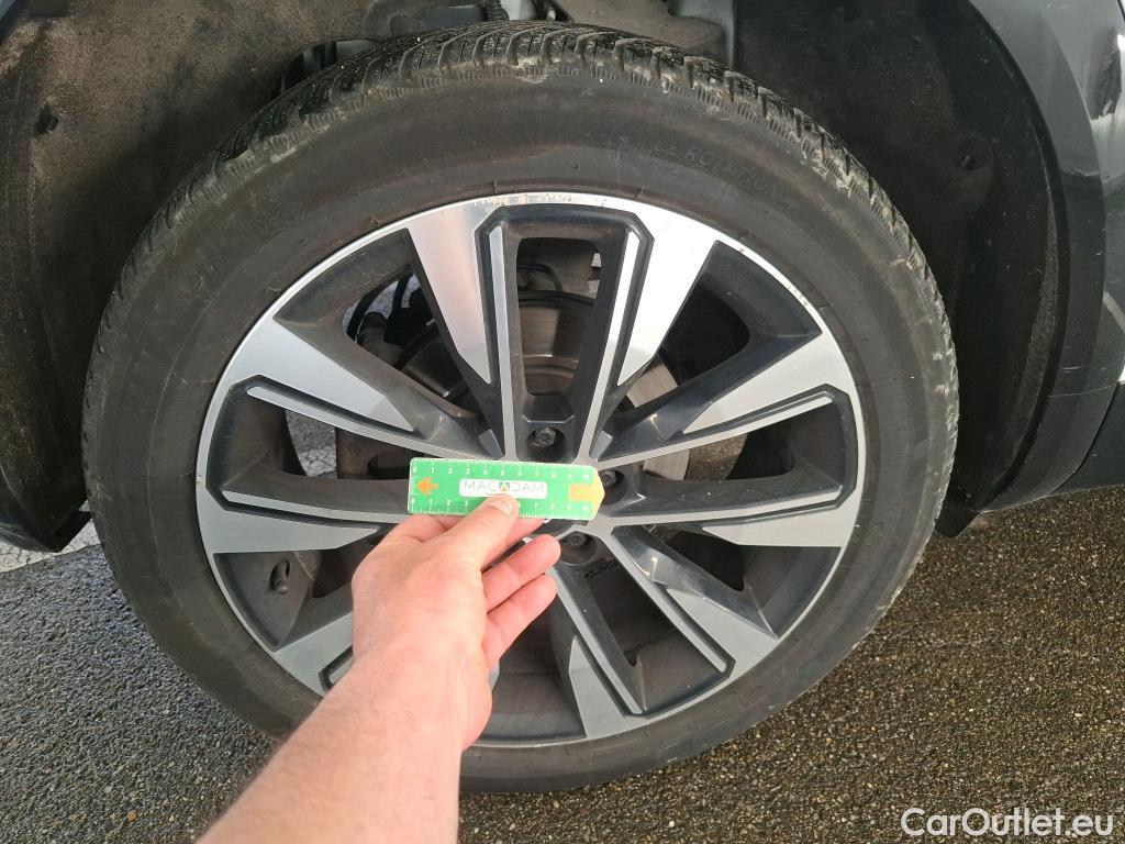  Renault  Austral RENAULT  / 2022 / 5P / Crossover TECHNO MILD HYBRID 160 AUTO #8