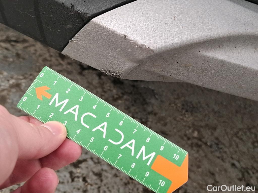  Renault  Captur RENAULT  / 2019 / 5P / SUV Business TCe 100 GPL -21 #24