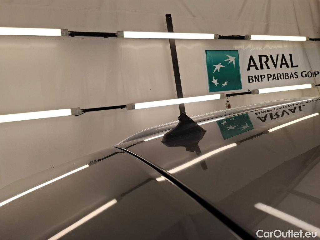  Renault  Captur RENAULT  / 2019 / 5P / SUV Business TCe 100 GPL -21 #45