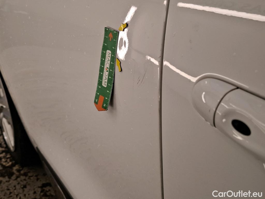  Renault  Clio  IV Business 0.9 TCe 90CV BVM5 E6 #14