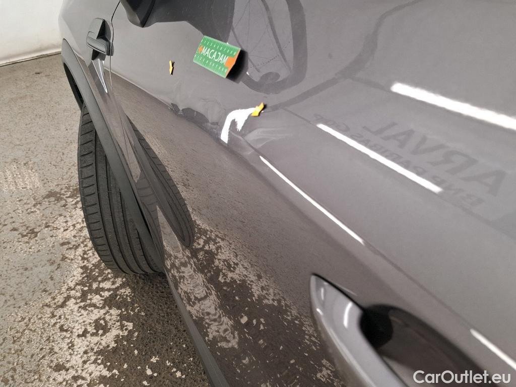  Renault  Captur RENAULT  / 2019 / 5P / SUV Business TCe 100 GPL -21 #8