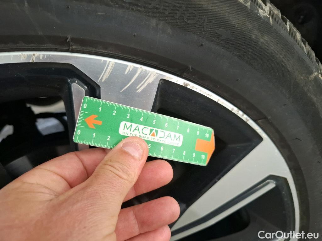  Renault  Austral RENAULT  / 2022 / 5P / Crossover TECHNO MILD HYBRID 160 AUTO #10