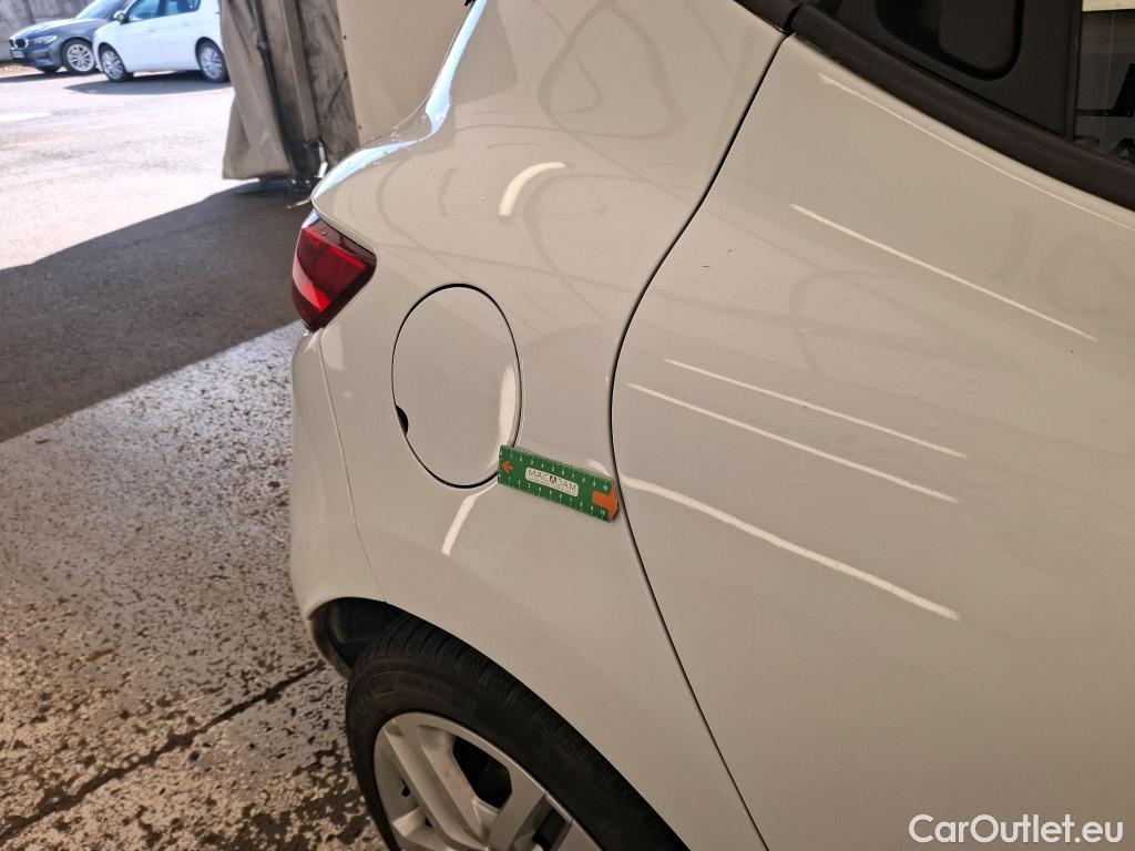  Renault  Clio  IV Business 0.9 TCe 90CV BVM5 E6 #13